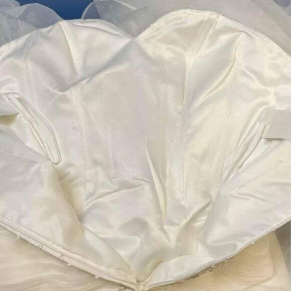 Designer Vintage White Wedding Party Dress evening gown-  refer to Measurements - Picture 5 of 5